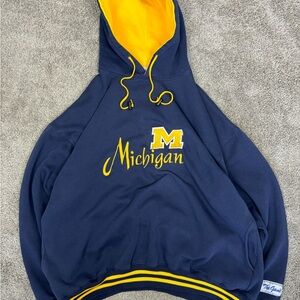 Vintage the game u‎ of m maize and blue hoodie